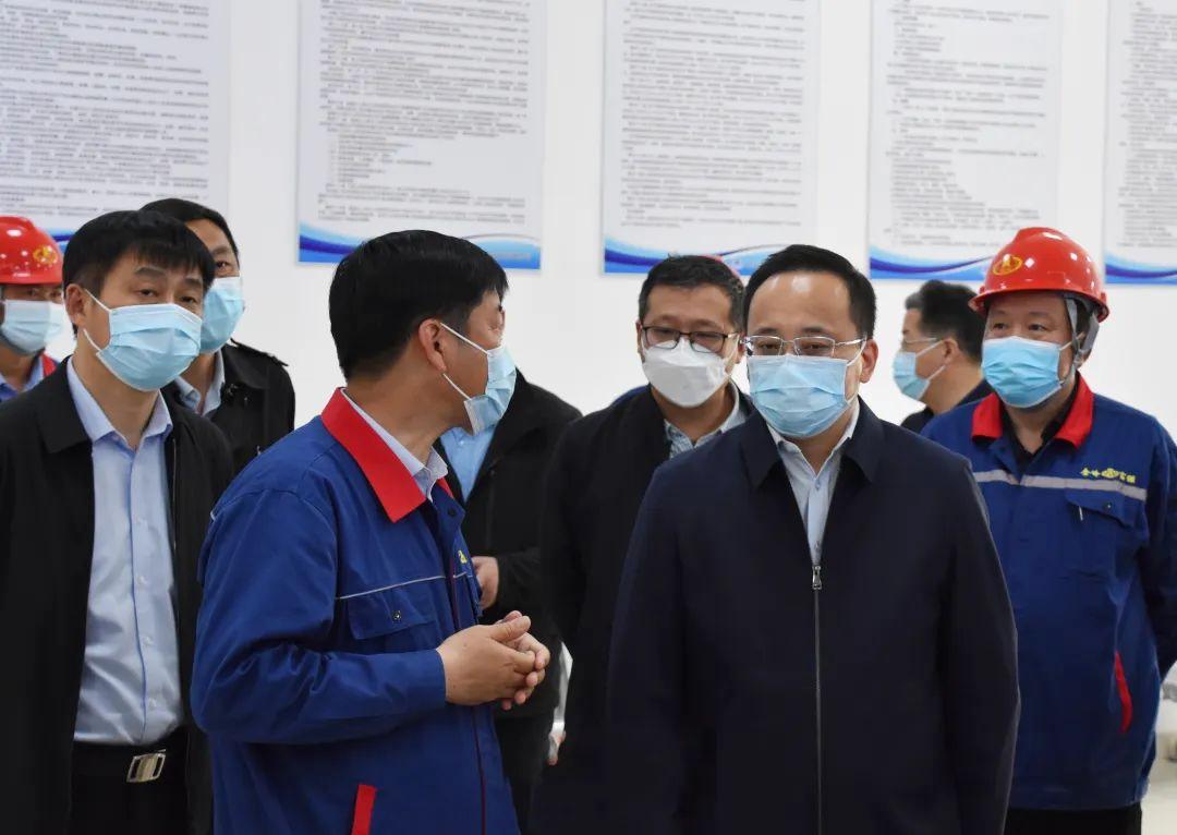 市委常委、常务副市长顾坤赴基层检查疫情防控和安全生产工作...