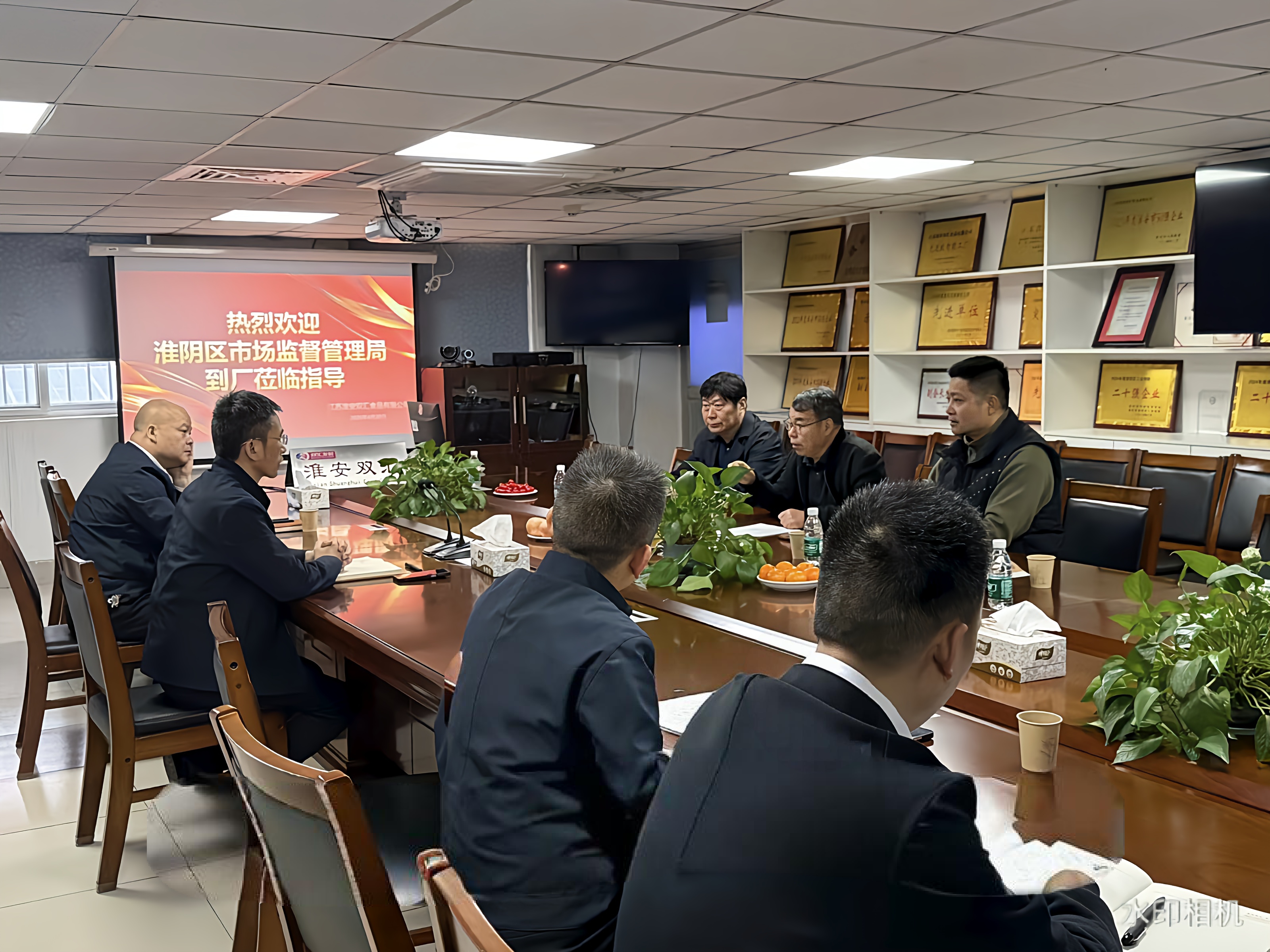 淮阴区市场监管局上门服务助力企业防范经营...